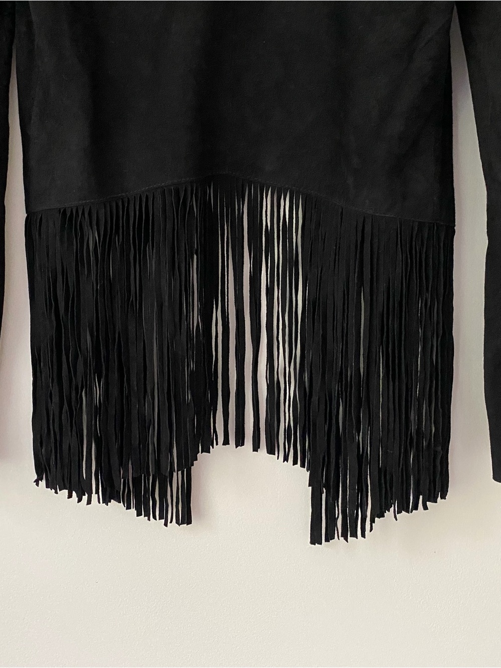 Aqua by Bloomingdale’s Black Suede Fringe Leather Jacket - Picture 4 of 5